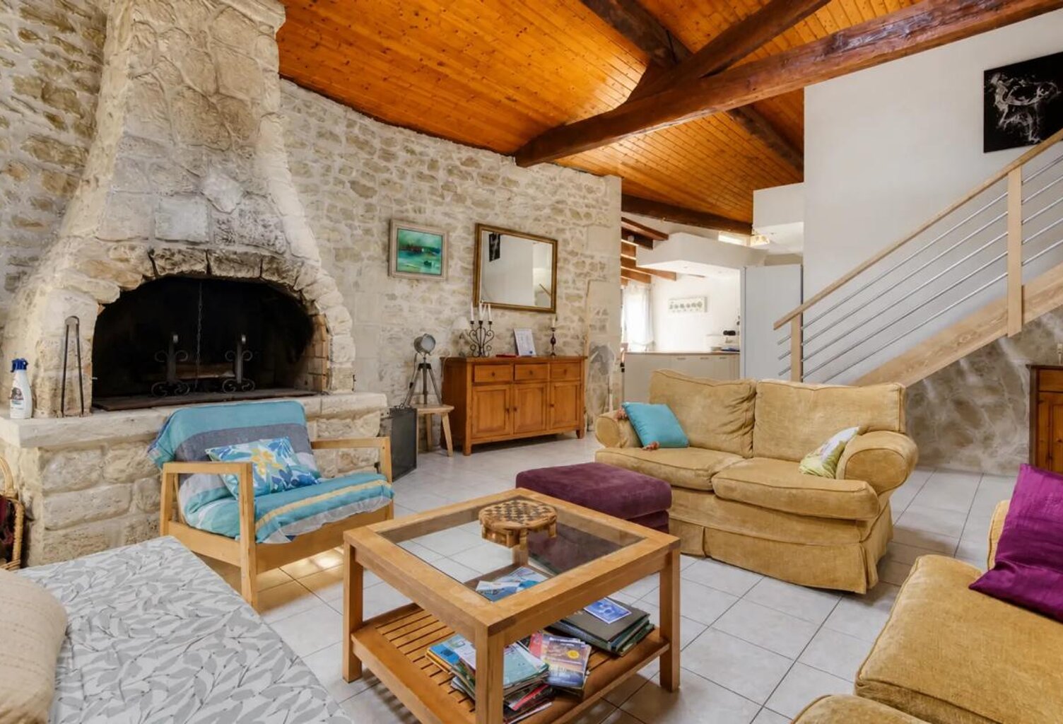 Maison de 5 pièces de 160 m² et Chalet  à Chenac-Saint-Seurin — photo 1