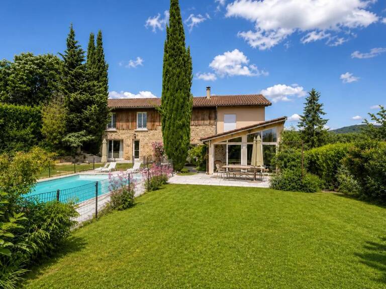 Maison de 8 pièces de 236 m² à Frontonas — photo 1
