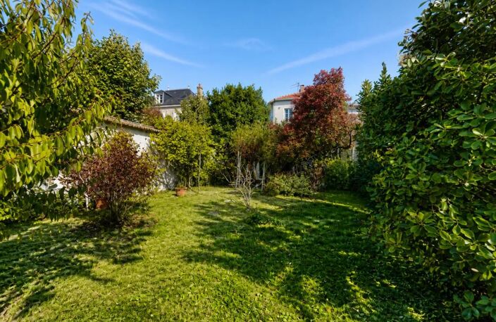 ÉPINAY-SUR-ORGE – SECTEUR LA TERRASSE / CENTRE-VILLE – MAISON DE CHARME AVEC JARDIN ARBORÉ, GARAGE ET COMBLES AMÉNAGÉS — photo 4