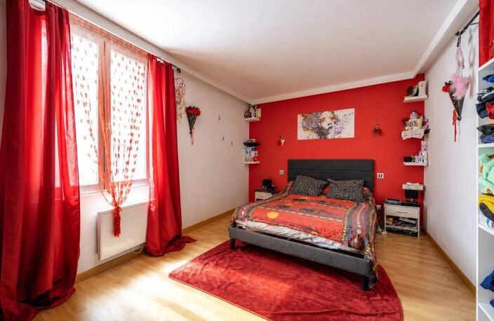 83300 DRAGUIGNAN - CENTRE VILLE - 5 PIÈCES - 4 CHAMBRES — photo 5