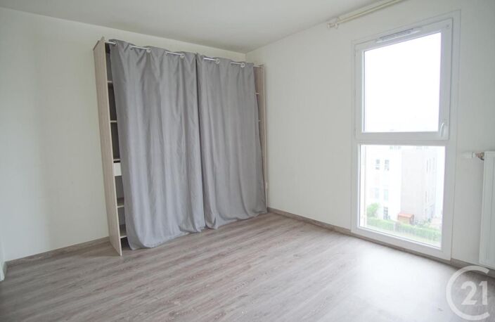 T2 — photo 2
