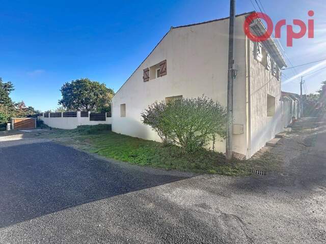 Maison À Vendre — photo du bien