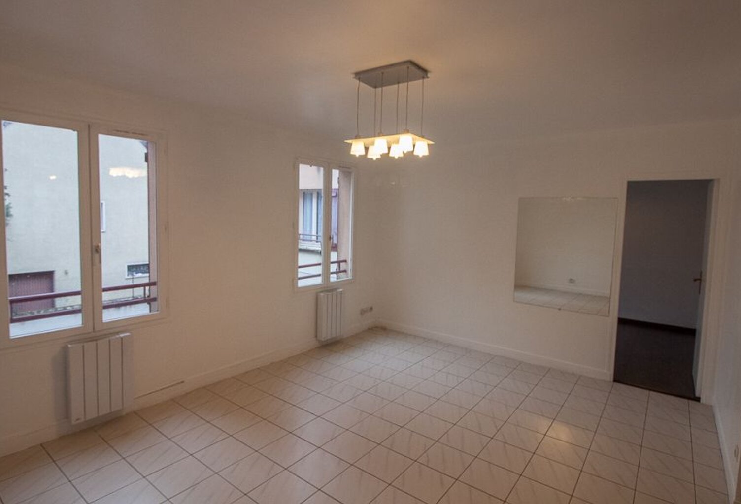 OSNY Appartement 2P À Louer — photo 1