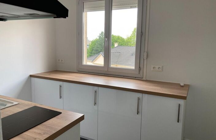 🏢 À LOUER — T2 de 44 m2 — photo 3