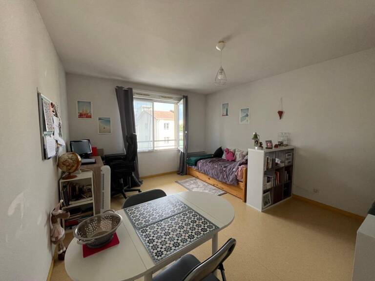 STUDIO à louer - 25m² - proche facs — photo 1