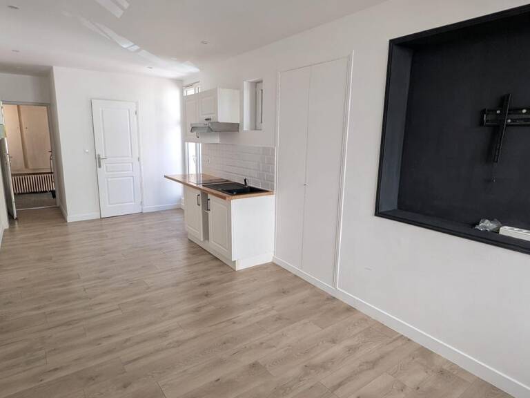 Studio  À Louer Poitiers — photo 1