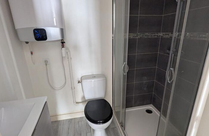 Studio  À Louer Poitiers — photo 2