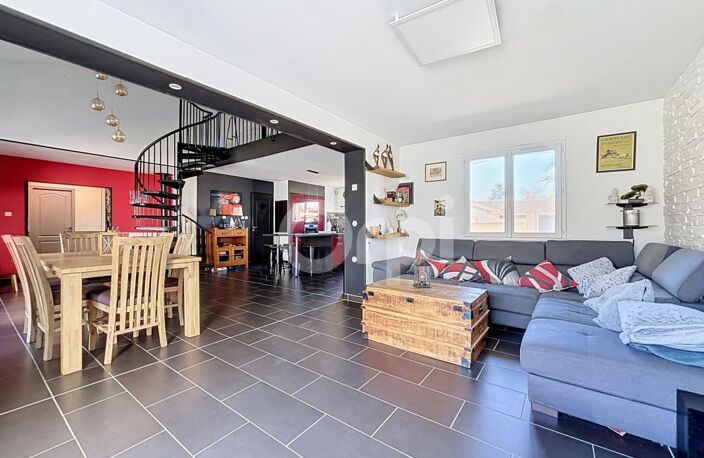 MAISON avec piscine - 180m² - JAUNAY-MARIGNY — photo 3