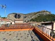 ANDUZE - DERNIER ÉTAGE AVEC TERRASSE PANORAMIQUE EXCEPTIONNELLE — photo 2