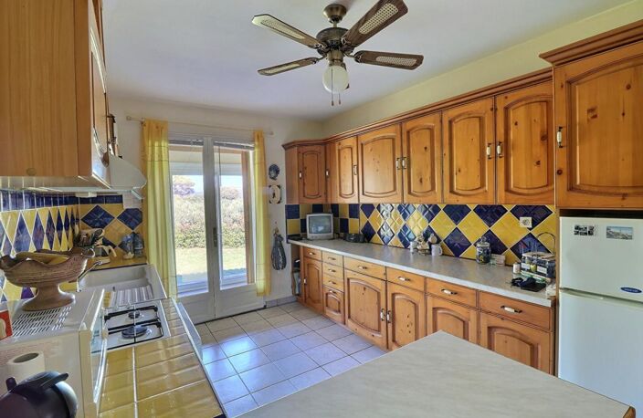 PROCHE ANDUZE  -  MAISON AVEC VUE DÉGAGÉE SUR 1700 M² DE TERRAIN — photo 4