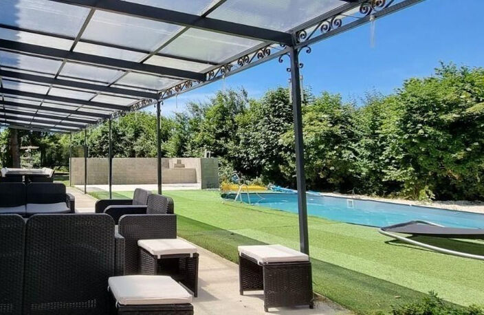 A vendre, propriété de caractère à l'OUEST de Périgueux (24000) à proximité de Neuvic (24190) — photo 2