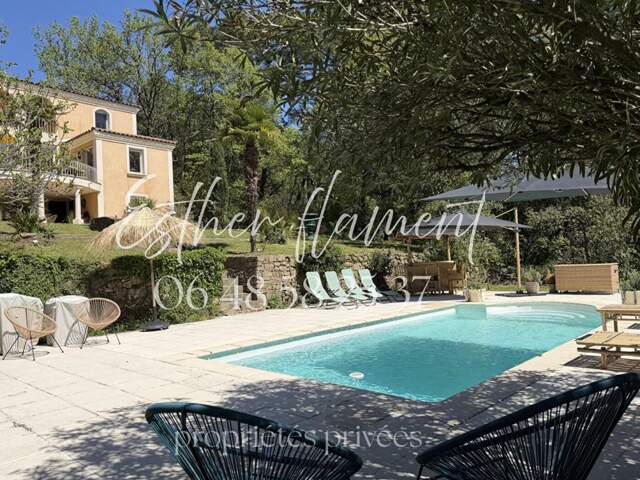 MAISON STYLE RIVIERA 5 CHAMBRES PISCINE FORAGE VUE PANORAMIQUE — photo du bien
