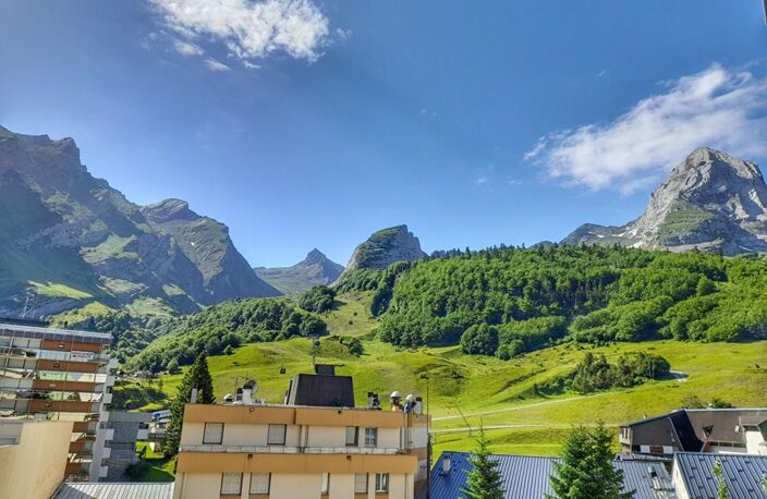 Appartement avec balcon, vue sur les sommets — photo 3