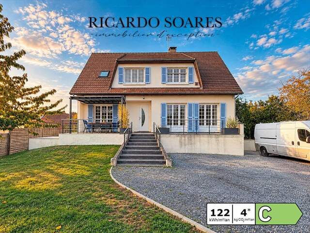 60940 CINQUEUX - BELLE MAISON FAMILIALE DE 180 M² / 6 CHAMBRES / VIVABLE DE PLAIN PIED / TERRAIN DE 919 M² / SOUS-SOL TOTAL — photo du bien