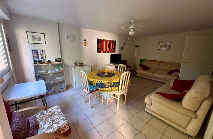 APPARTEMENT F2 DE 46 M² AVEC TERRASSE, CELLIER ET PARKING — photo 2