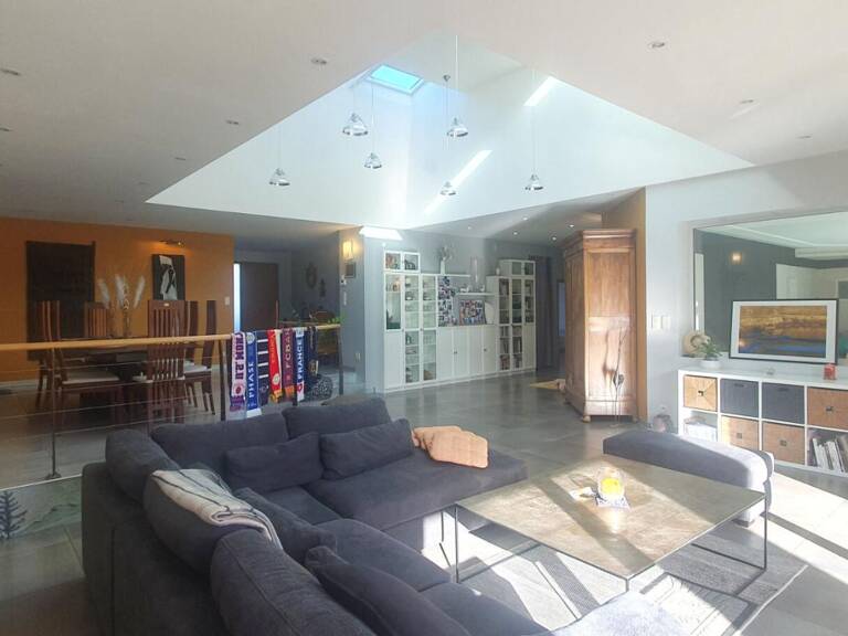 Propriété contemporaine d'exception avec piscine et spa d'intérieur — photo 1