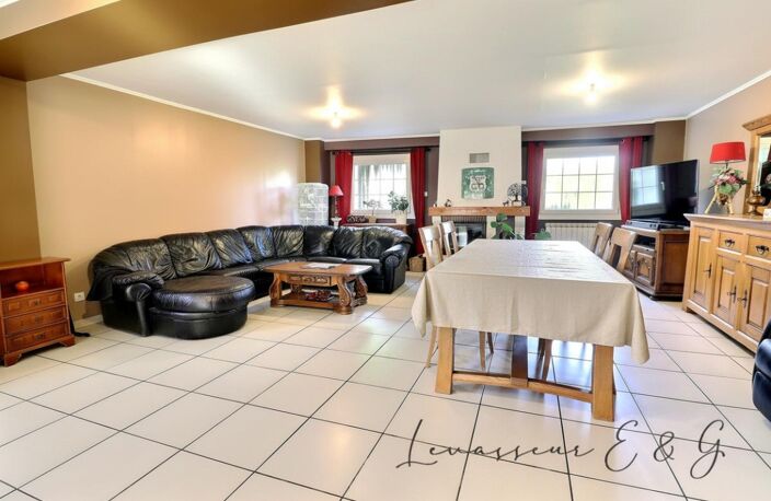 Heilles 60250 - Maison Familiale  sejour de +50m² 4 chambres sur 570m² de terrain — photo 2