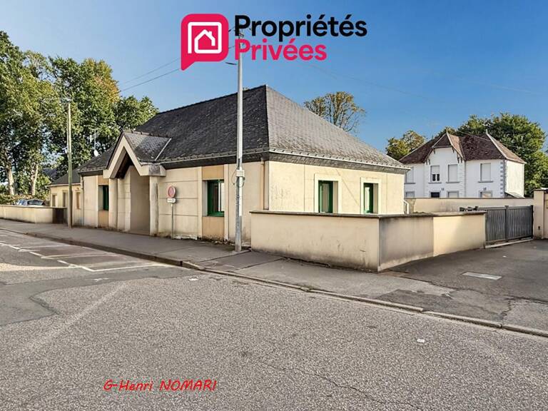 Immeuble Chateaubriant 7 pièce(s) 180 m2, parkings privés — photo 1