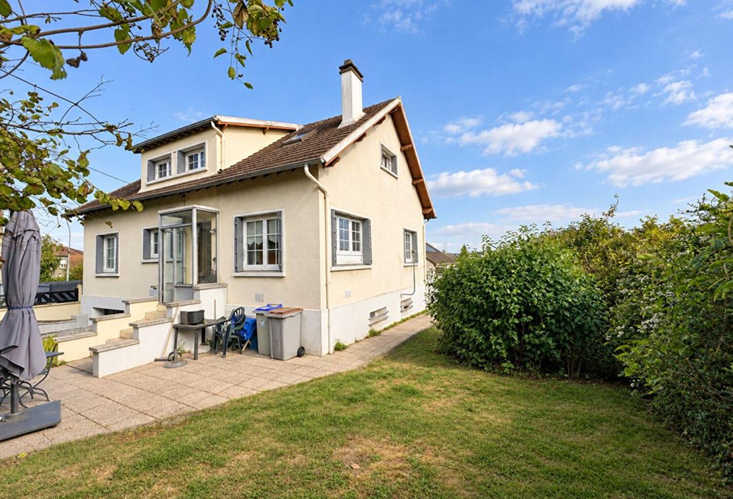Maison individuelle de 125 m² - 4 chambres - sous-sol total aménageable et terrain de 714 m² — photo 1