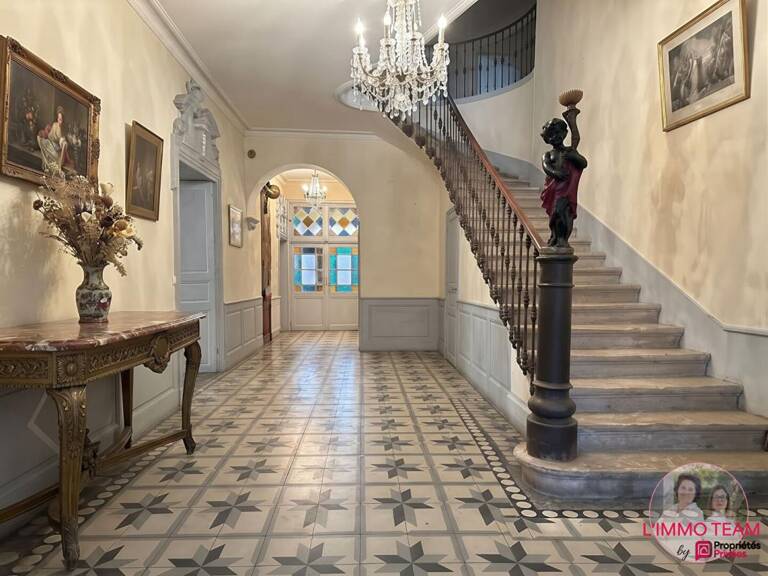 Maison bourgeoise, 450m², au coeur du village — photo 1