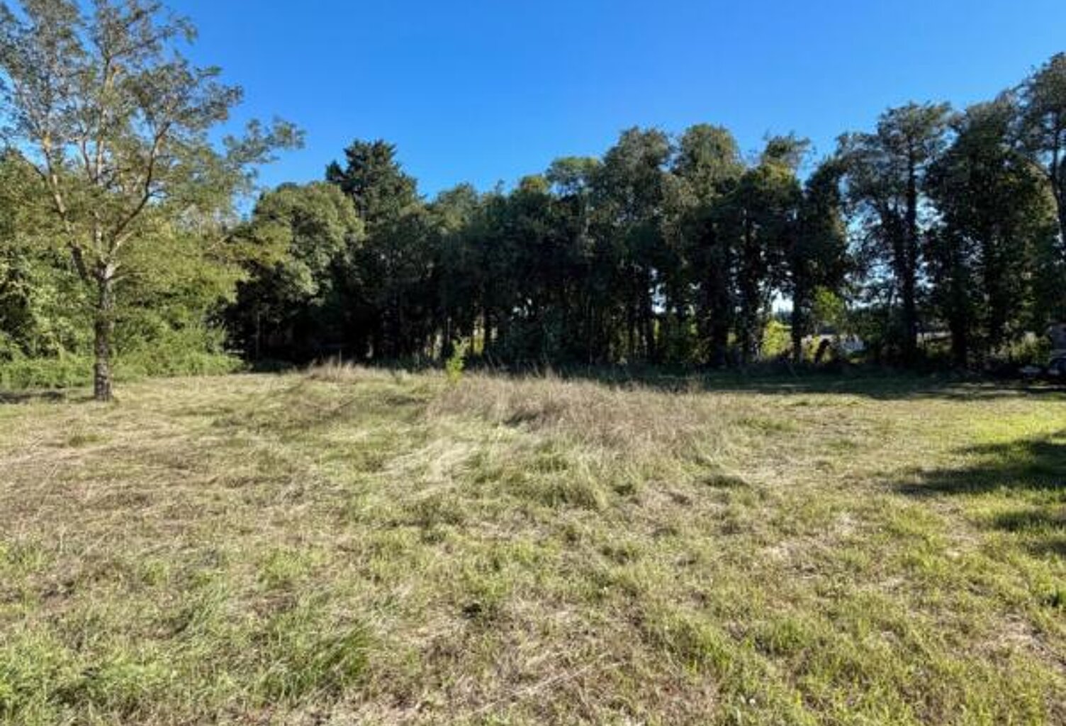 Terrain constructible de 1 186 m² aux portes des Alpilles — photo 1