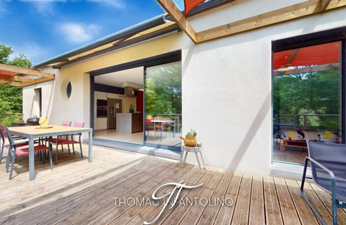 EN EXCLUSIVITE - PLAIN PIED - 3 CHAMBRES - SOUS SOL - PISCINE — photo 4