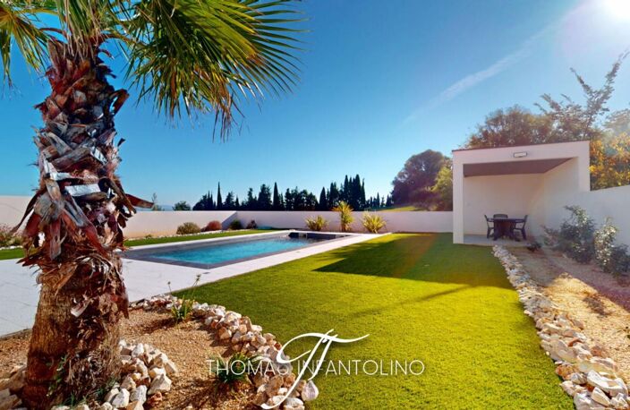 VILLA D'ARCHITECTE 175 M2 - PISCINE - VUE MONTAGNE NOIRE - GARAGE — photo 3