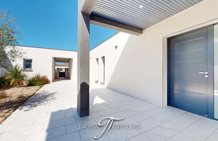 VILLA D'ARCHITECTE 175 M2 - PISCINE - VUE MONTAGNE NOIRE - GARAGE — photo 4