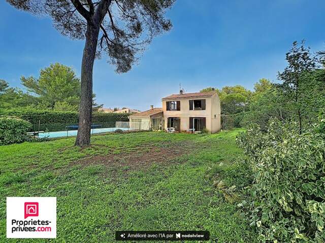 Villa T5 avec piscine et garage sur 1000m² clos sans vis à vis — photo du bien