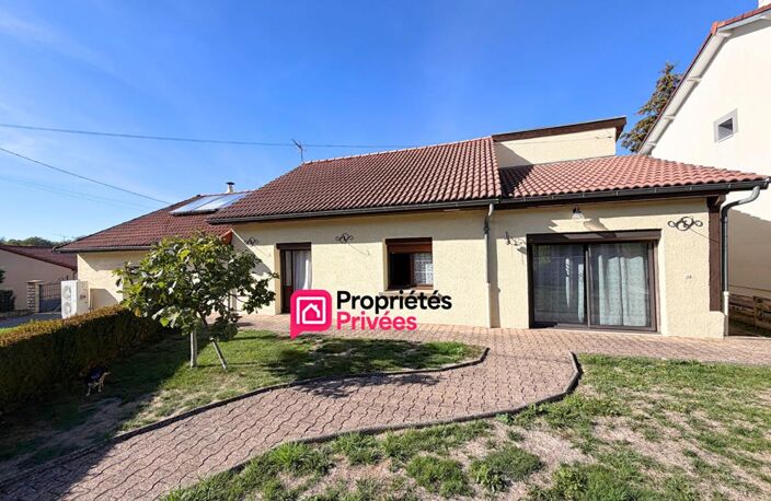 Maison 5 pièces de plain-pied de 105m² avec garage et jardin clos de 800m² Les Ancizes Comps 63770 — photo 2