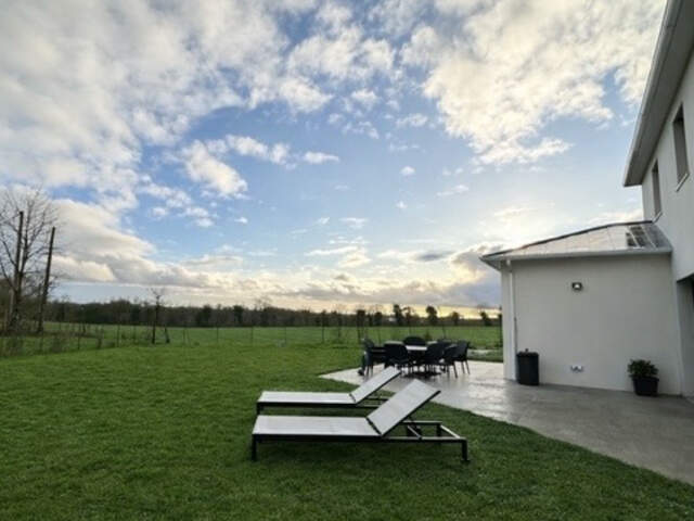 Maison  7 pièce(s) 190 m2 — photo du bien