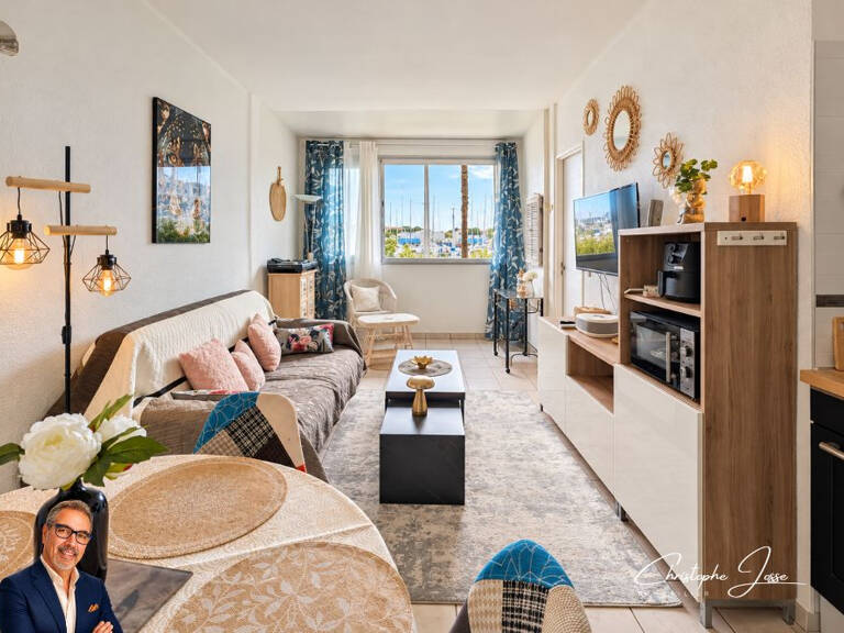 T2 rénové avec vue exceptionnelle sur le port — photo 1