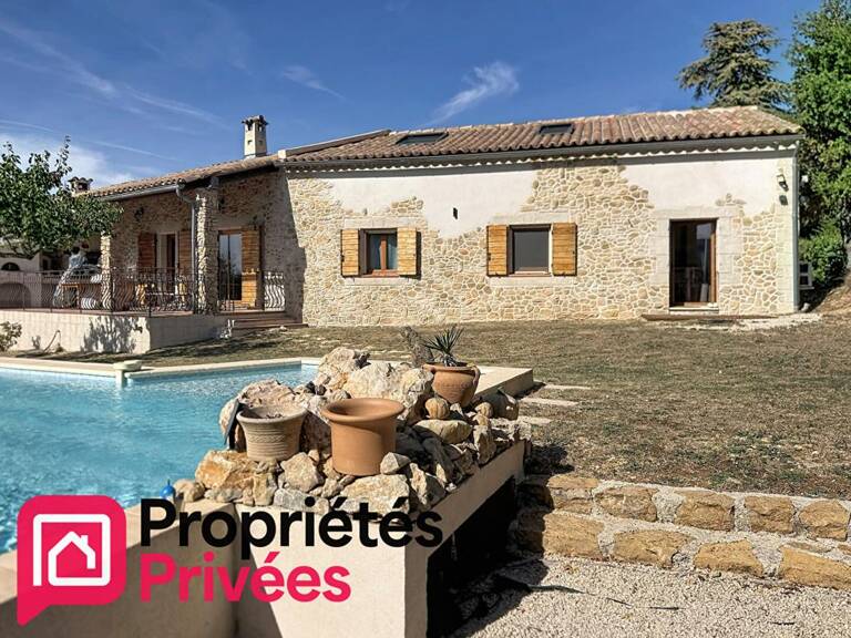 Maison de caractère avec piscine à débordement, vue exceptionnelle et calme absolu — photo 1
