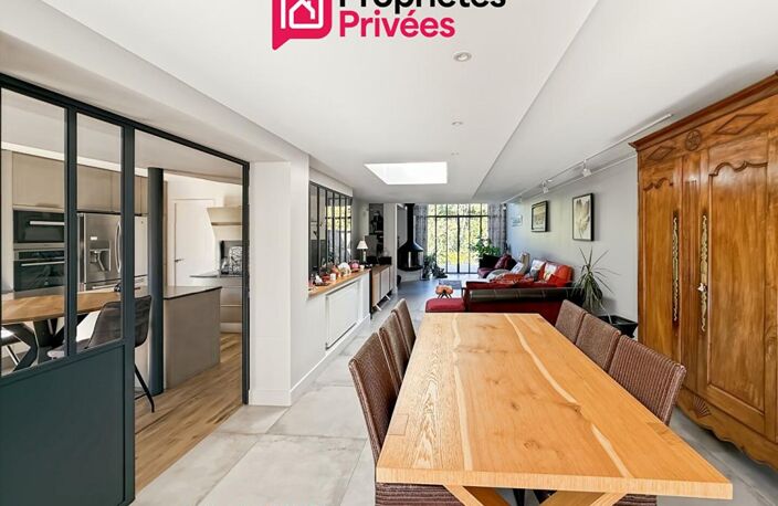 Chateaubriant Centre Ville - proche gare SNCF - Maison 7 pièce(s) 230 m2 - — photo 2