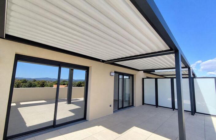 Rare à La Ciotat - T5  107 m2 - Dernier étage - Vue mer - Terrasse 40 m² - SPA - Standing — photo 2