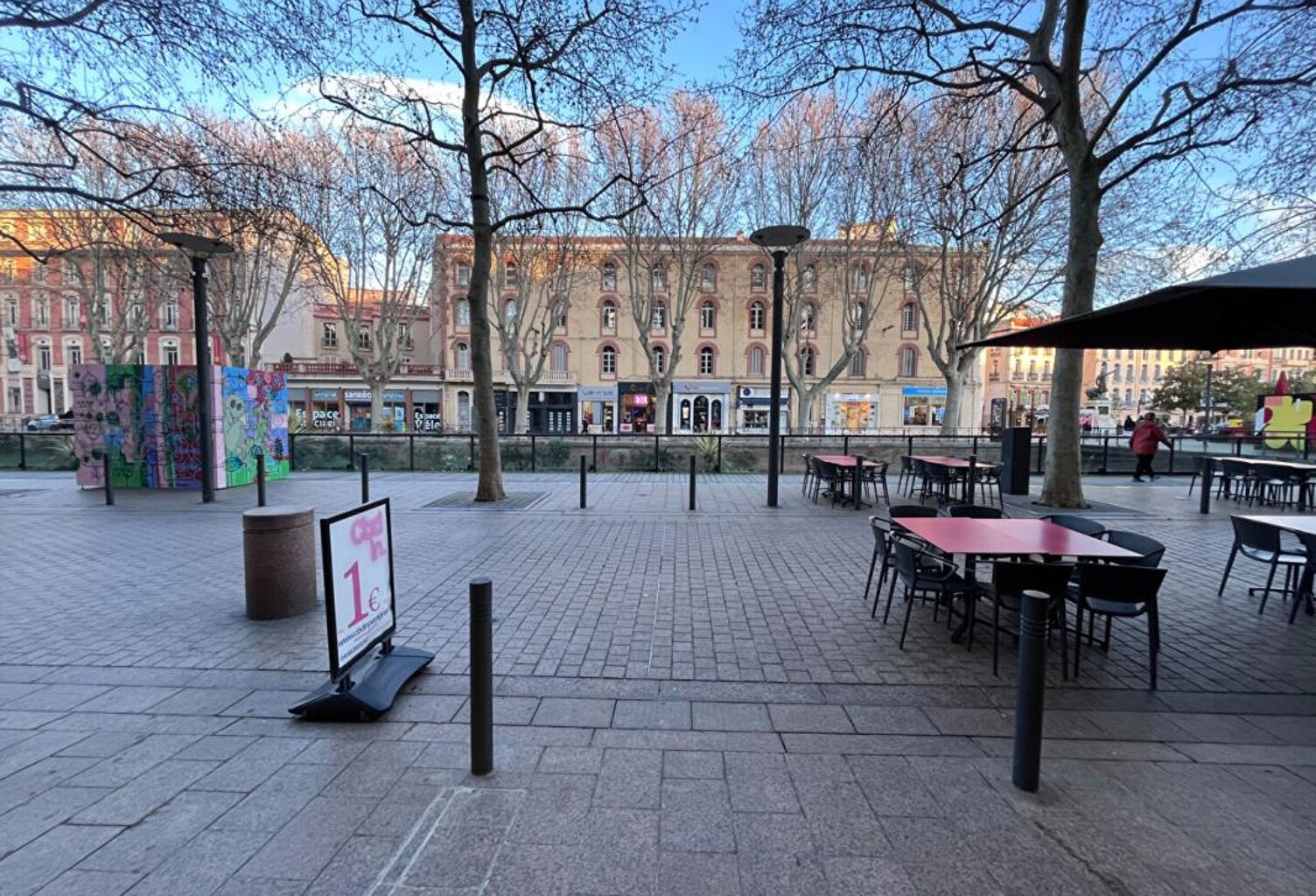 Magnifique appartement de type studio/T1 de 52.10 m2 CARREZ  secteur quai vauban secteur très prisé — photo 1
