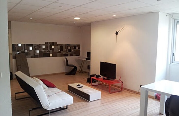 Magnifique appartement de type studio/T1 de 52.10 m2 CARREZ  secteur quai vauban secteur très prisé — photo 5