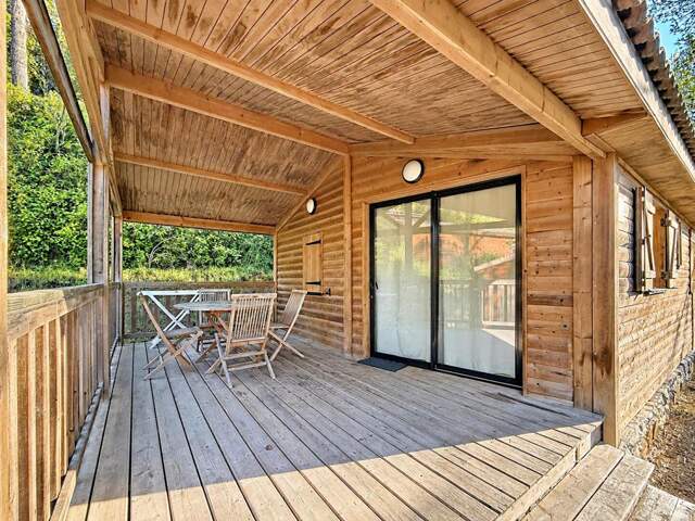 SOLLIES-TOUCAS : COTTAGE DE 33M2 AVEC TERRASSE — photo du bien