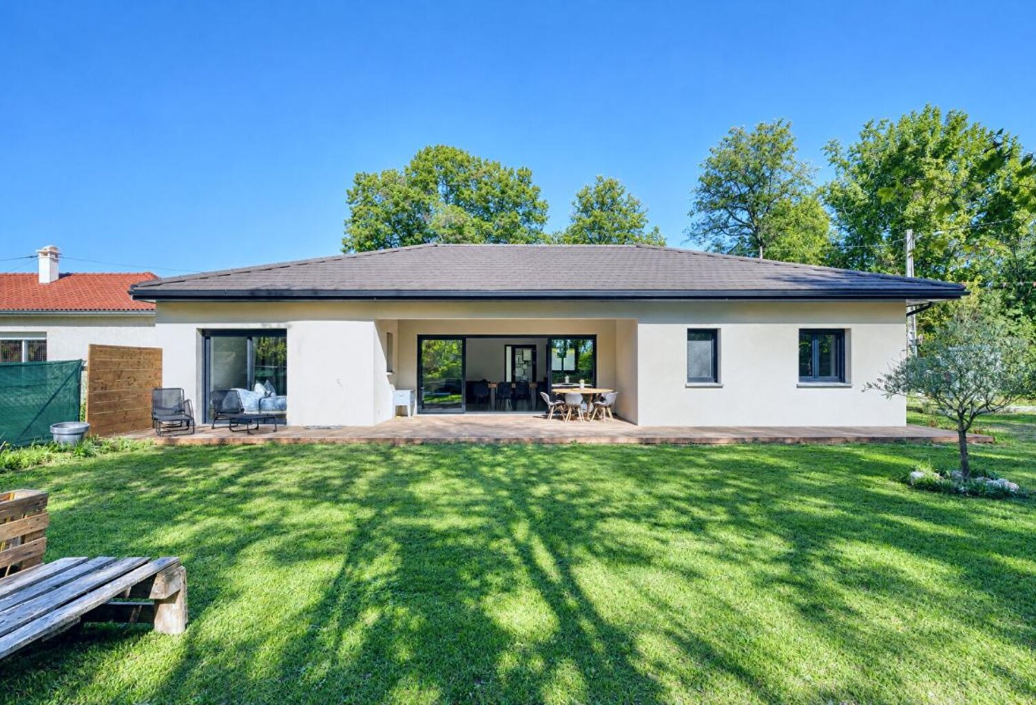 Maison Saint Victor De Morestel - Maison plain pied — photo 1