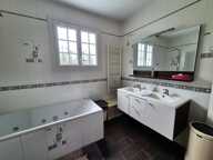 Maison familiale 180 m² - 6 chambres - immaculée Saint Nazaire (44600) — photo 4