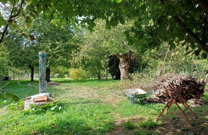 MAISON LASSIGNY, JARDIN, DEPENDANCES — photo 4