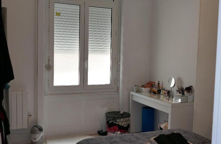 Location appartement 2 pièces 37 m² à Saint-Étienne (42100) — photo 3
