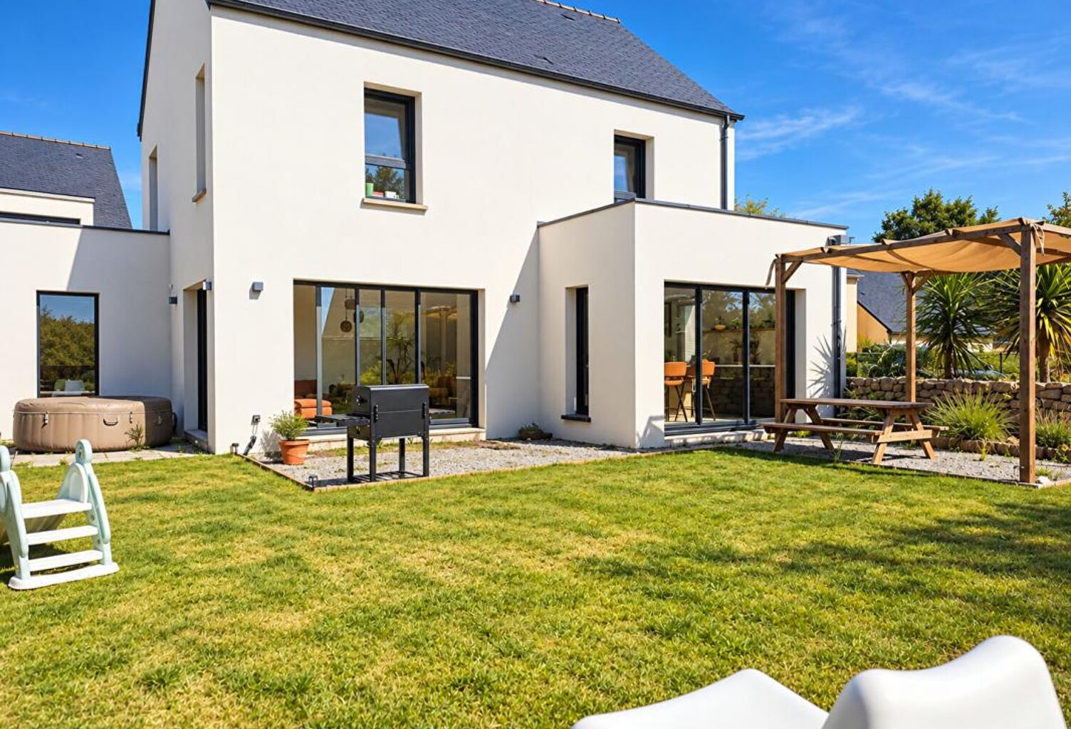 LA VILLE-ÈS-NONAIS - MAISON DE 2022 - PRESTATIONS DE QUALITÉ - DPE A — photo 1