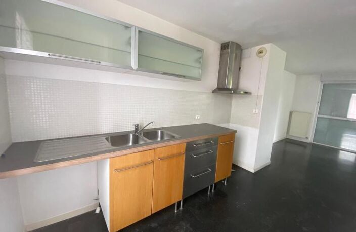 Location maison 4 pièces 88 m² à Toulouse (31200) — photo 4