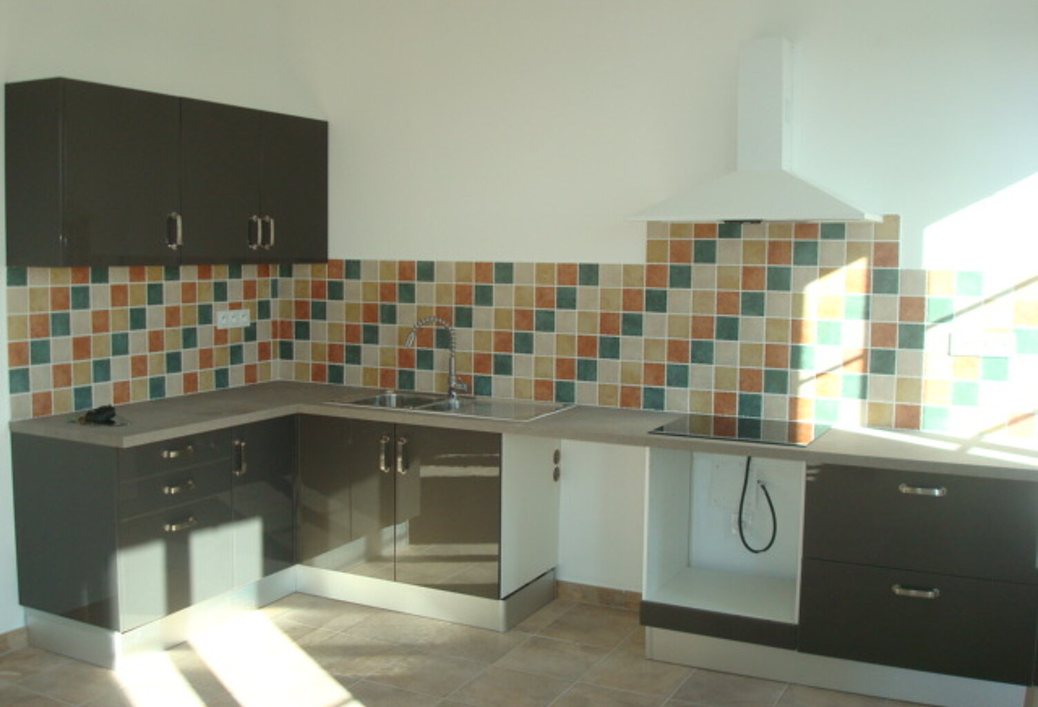 Location appartement 3 pièces 76 m² à Draguignan (83300) — photo 1