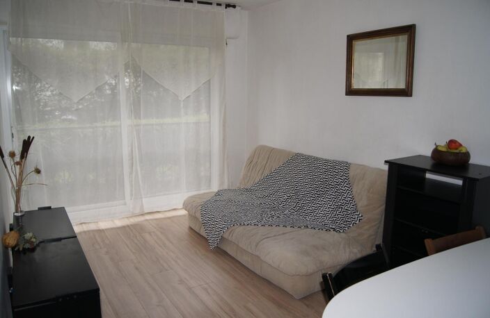 Location appartement 2 pièces 42 m² à Tours (37000) — photo 2