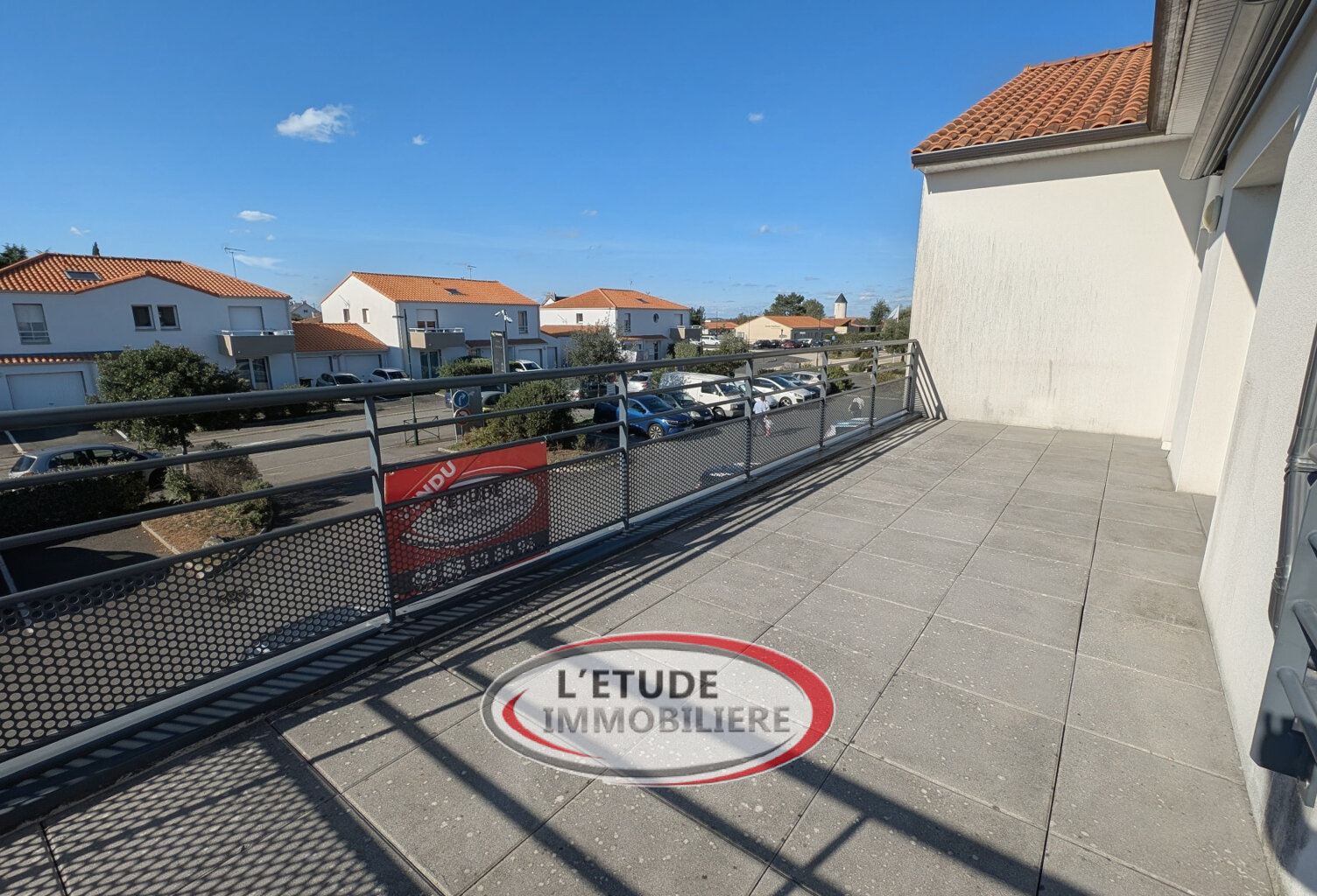 CHÂTEAU-THÉBAUD   Plein bourg : T2 + bureau de 2018, terrass — photo 1