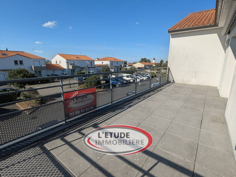 CHÂTEAU-THÉBAUD   Plein bourg : T2 + bureau de 2018, terrass — photo 1