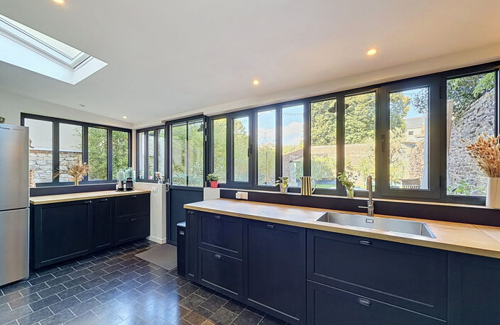 Place Hoche 8 chambres. — photo 3