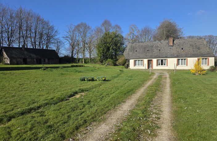 A la campagne longère de caractère avec bâtiment en colombages — photo 2